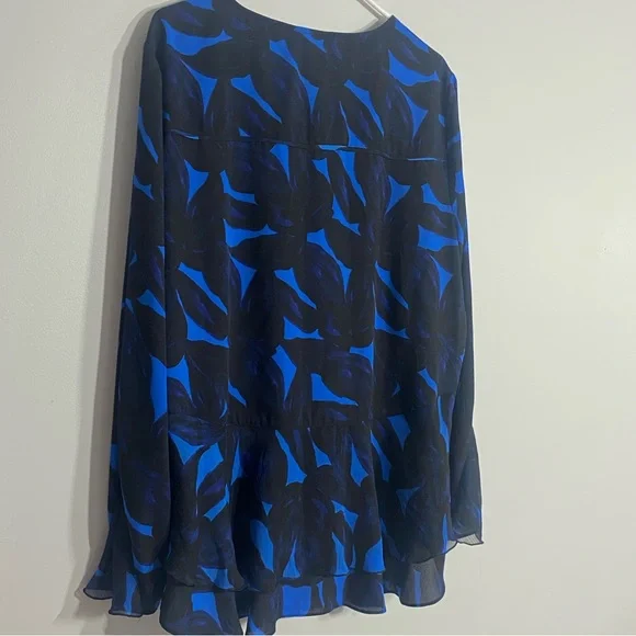 Blue and Black Patterned Blouse - Picture 4 of 13